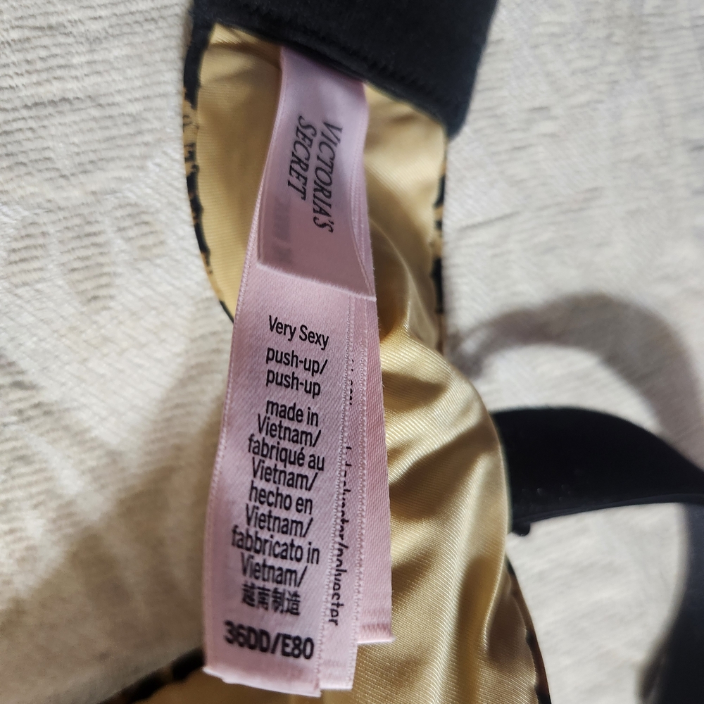 Victoria's Secret Black Push-Up Bra